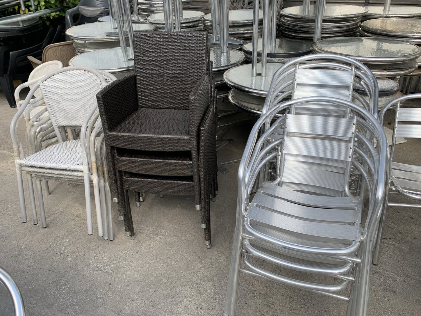 Cafe ve restoran masa sandalye ekipmanları